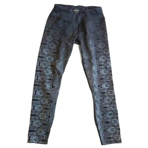 PRANA Cropped Fitness/Yoga Leggings